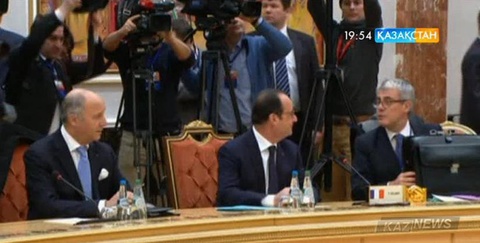 Франция Ресейге қарсы санкцияларды алдырып тастауға мүдделі