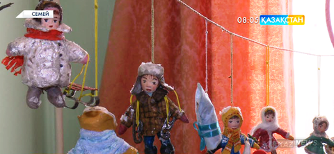 Семейде өте кішкентай қуыршақтар көрмесі өтті