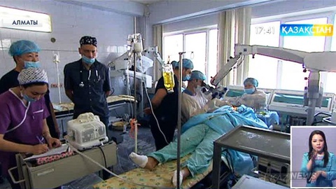 Елімізде алғаш рет құлақтың гломустық ісігіне операция жасалды