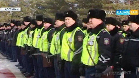 Қостанайда мұғалімдер мен әкімдік қызметкерлері қоғамдық тәртіпті қадағалауда