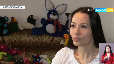 Шығыс Қазақстандағы Көкпекті ауылында Жанна Жабекова есімді шебер тұрады