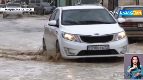 Маңғыстау облысында толассыз жаңбырдан қала ішіндегі қозғалыс қиындады