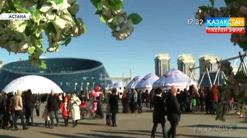 Қазақ елі алаңында үлкен мереке өтіп жатыр