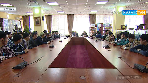 Ұлттық академиялық кітапханада «Бұл кітап әлемі...» атты айлық өтуде