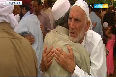 Индонезияда әлем мұсылмандары ораза айт мерекесін тойлап жатыр 