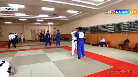Қазақстандық дзюдошылар  Елдос Сметов пен Отгонцецег Галбадрах Азия чемпионы атанды