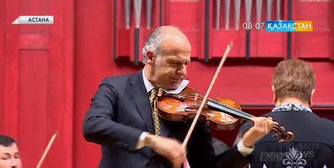 Астанада италиялық скрипкашы Массимо Куартаның концерті өтті