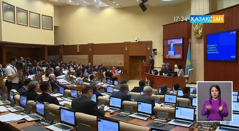 2017 жылдың 1 маусымынан бастап еліміздегі банктер аптасына 7 күн жұмыс істейді