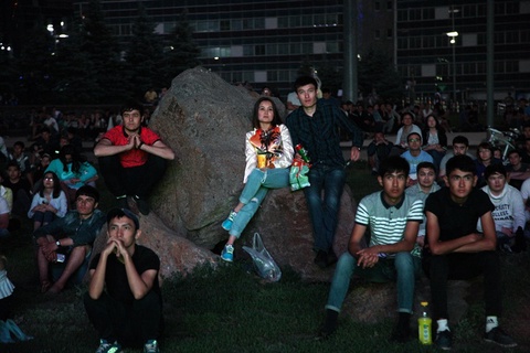 Астанада ЕУРО-2016 ақтық жарысының жаппай көрсетілімі өтуде (ФОТО)