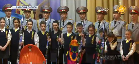 Павлодарлық полиция балалар үйінде тәрбиеленіп жатқан 25 жеткіншекті қамқорлықтарына алды