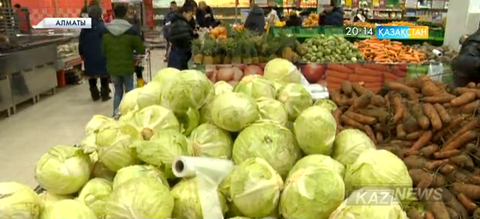 Алматы әкімі Бауыржан Байбек мереке қарсаңында сауда орындарын аралап, бағаны тексерді