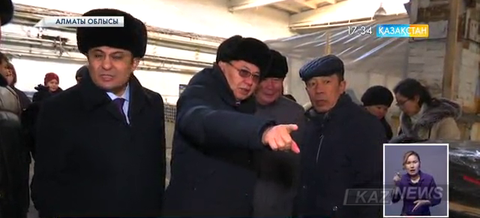 Мәжіліс депутаттары Талдықорған аккумулятор зауытында болды