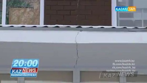 «KazNews»-тің қорытынды жаңалықтарында: Павлодарда мемлекеттік бағдарламамен салынған үйлер сапасыз болып шықты