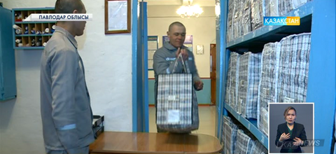 Павлодар облысында рақымшылық заңына іліккен екі адам қамаудан босатылды