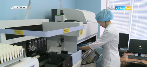 Атырауда 10 күн бойы жүкті әйелдерге генетикалық анализ жасалмай келген