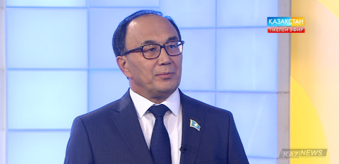 «Apta.kz» студиясында – Еуразия Ұлттық университетінің ректоры Ерлан Сыдықов