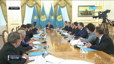 Елбасының төрағалығымен билік тармақтарын бөлу жөніндегі  жұмыс тобының  отырысы өтті