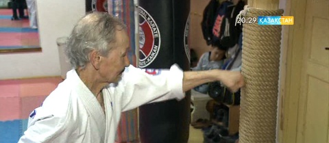 Алпыстан асқан ақсақал Серік Мусин спорт секциясына барып жүр