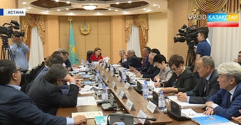 Әдеп кодексін бұзған мемлекеттік қызметшілерге қатаң жаза қолдану ұсынылды
