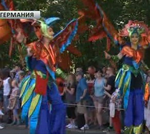 Берлинде түрлі мәдениеттер карнавалы өтті 