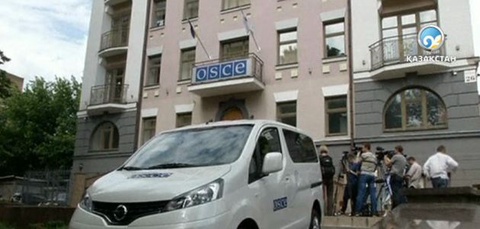 ЕҚЫҰ өкілдерін босату үшін келіссөз жүргізілуде 