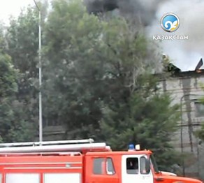 Семейде газ аппаратура зауыты өртке оранды
