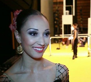 Бордо сахнасын бағындырған балерина