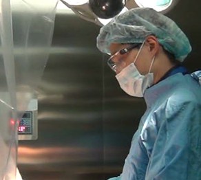 Астанада бір адамға бір мезетте екі операция жасалды 