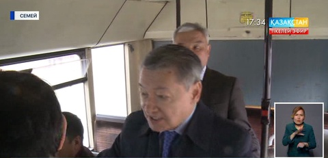ШҚО әкімі Даниал Ахметов Семейдегі қоғамдық көліктердің жұмысын сынға алды