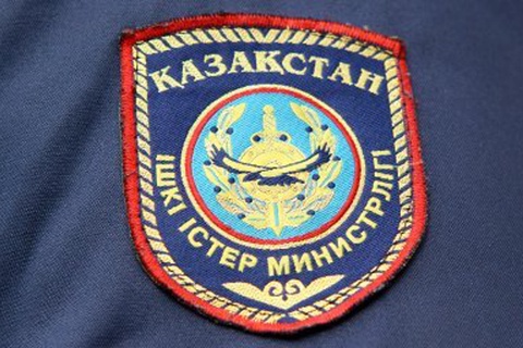 Елордалық полицейлер Ақтөбеде қаза тапқан әріптестерінің отбасыларына 11,5 млн теңге аударды