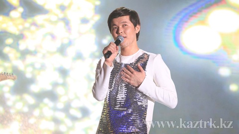 Ернар Айдардың «Сәлем, Қазақстан!» жобасы аясында өткен кешінен фоторепортаж