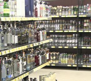 В Мажилисе одобрили ограничение на время продажи алкогольной продукции