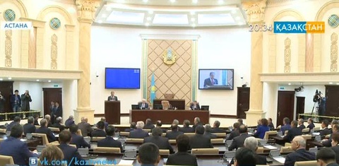 Сенаттың жаңа құрамы жұмысқа кірісті (толығырақ)