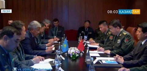 Глава минобороны РК встретился с коллегой из КНР