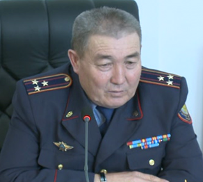 Полицейские изъяли на границе с Кыргызстаном крупную партию наркотиков