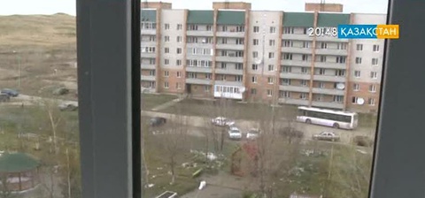 Балалардың терезден құлау оқиғасы жиілеп кетті (толығырақ)
