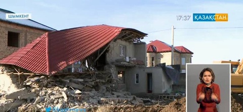 Шымкентте газ жарылып, екі адам зардап шекті