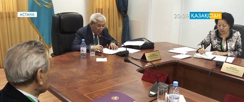 Лингвистикалық комиссияның жұмысы жалғасуда