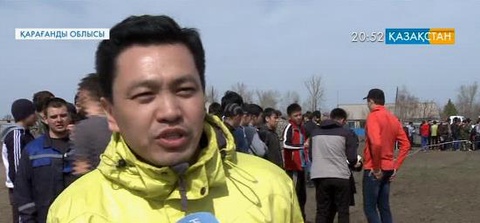 Қарағанды облысының жастар ұйымдары мен студенттері су шайған Ғ.Мұстафин ауылында сенбілік жүргізді (толығырақ)