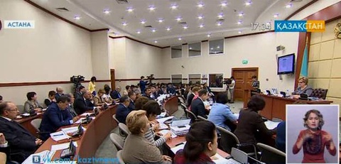 В Мажилисе Парламента Тамара Дуйсенова представила проект нового Трудового кодекса РК