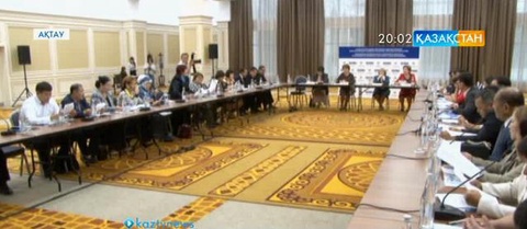 Маңғыстауда биліктегі қыз-келіншектердің үлесі сөз болды