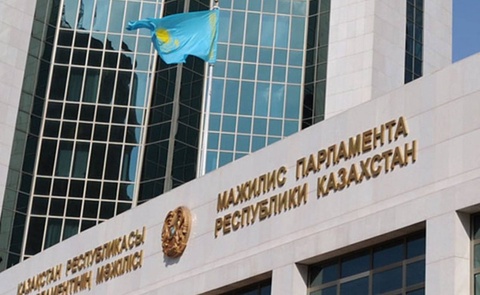 Мәжіліс Жер кодексінің нормаларына мораторийді қарастыратын заң жобасын мақұлдады