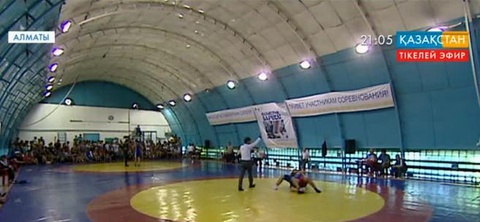 Алматыда жасөспірімдер арасында еркін күрестен өткен республикалық жарыс мәресіне жетті