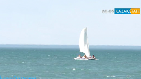 На Балхаше проходит международная парусная регата «Лепсы-2015»