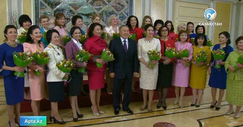 Елбасы әйелдер қауымы өкілдерімен кездесу өткізді