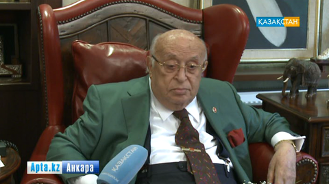 Сүлеймен Демирел - 90 жасқа толды