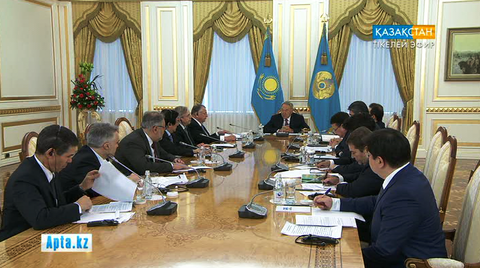 Мемлекет басшысы индустрияландыру мәселелеріне арналған дөңгелек үстелге қатысты
