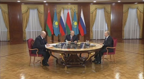 Үш мемлекеттің басшылары не туралы кеңесті?