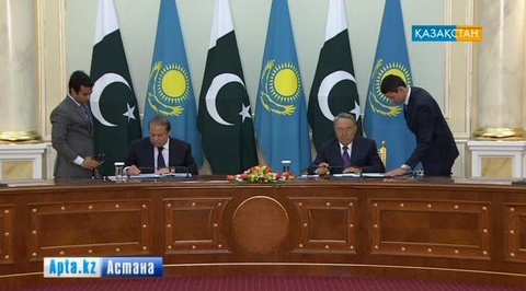 Нұрсұлтан Назарбаев Пәкістан Ислам Республикасының премьер-министрімен кездесті