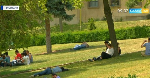 Парижде аптап ыстық